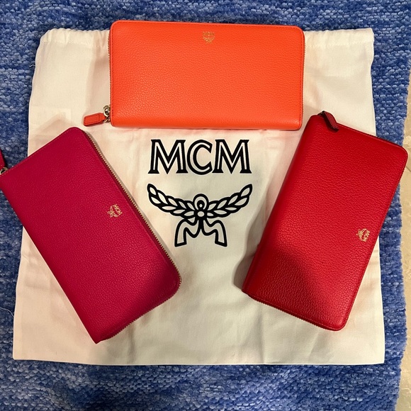 MCM WALLET - Picture 1 of 8